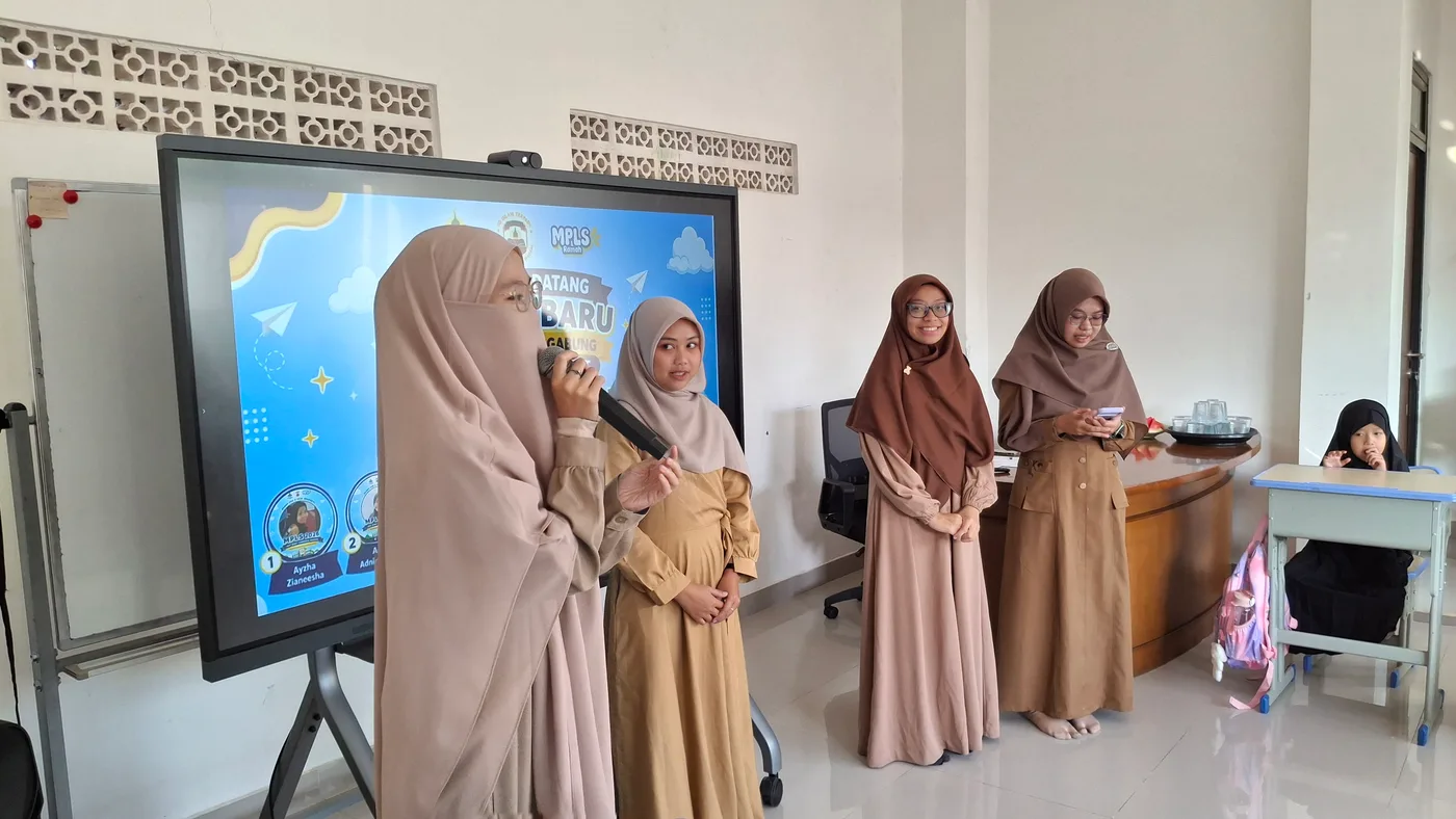 MPLS Hari ke-1 SDIT Ruby Cendekia Madani: Sambutan Penuh Kehangatan & Awal Ceria Menuntut Ilmu - Dokumentasi 2