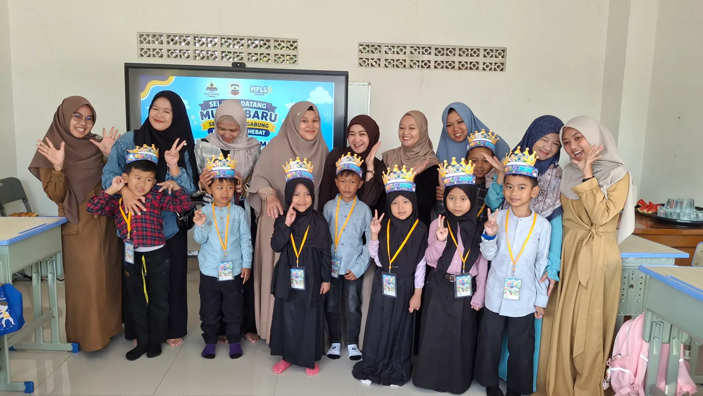 MPLS Hari ke-1 SDIT Ruby Cendekia Madani: Sambutan Penuh Kehangatan & Awal Ceria Menuntut Ilmu - Dokumentasi 6